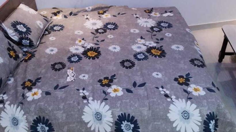 Отель Oyo 81212 Royal Residency