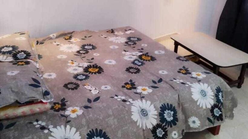 Отель Oyo 81212 Royal Residency