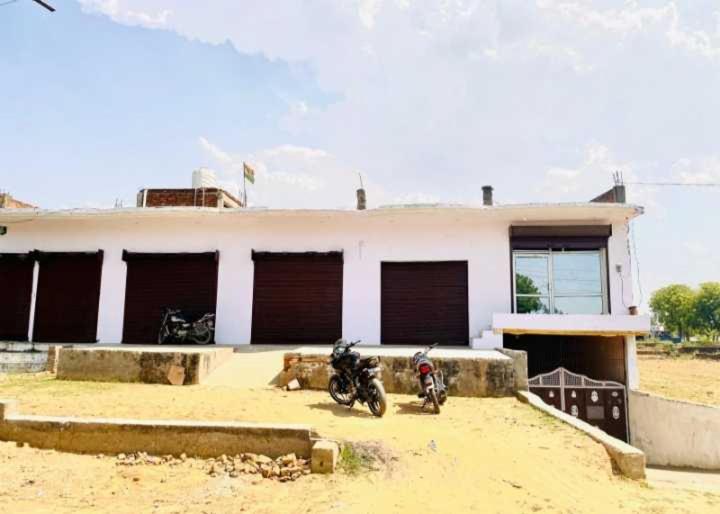 בית מלון כפרי Oyo 81226 Blue Moon