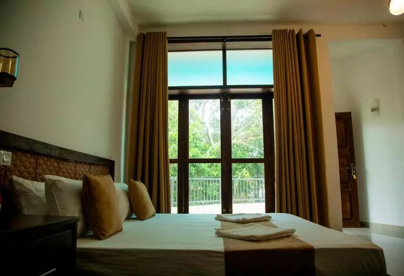Hotelli Sharta Yala