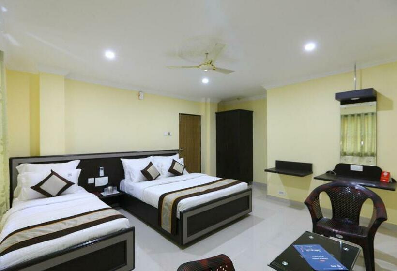 הוסטל Madrasl Hotel Chennai