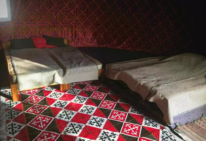 تختخواب و صبحانه гостевой дом крылья