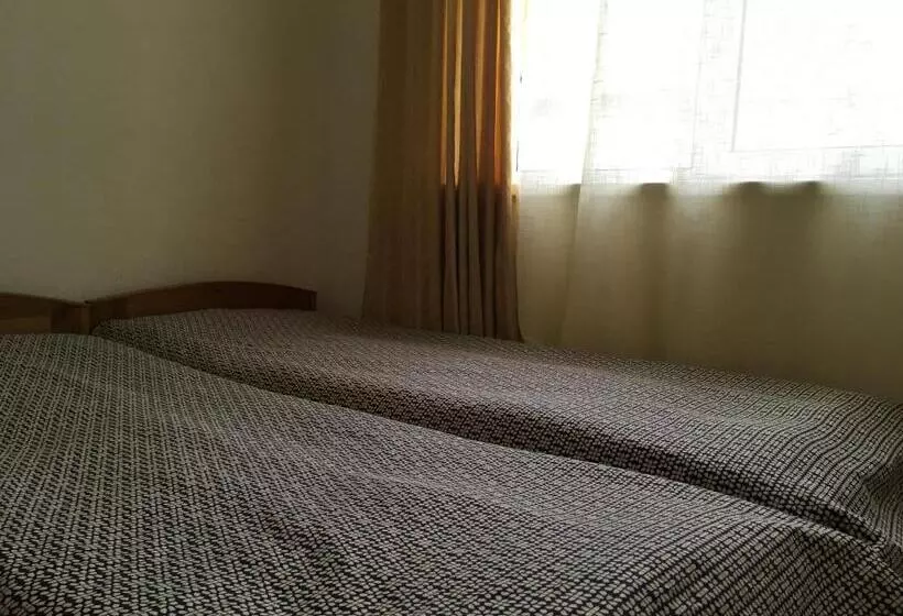 تختخواب و صبحانه гостевой дом крылья