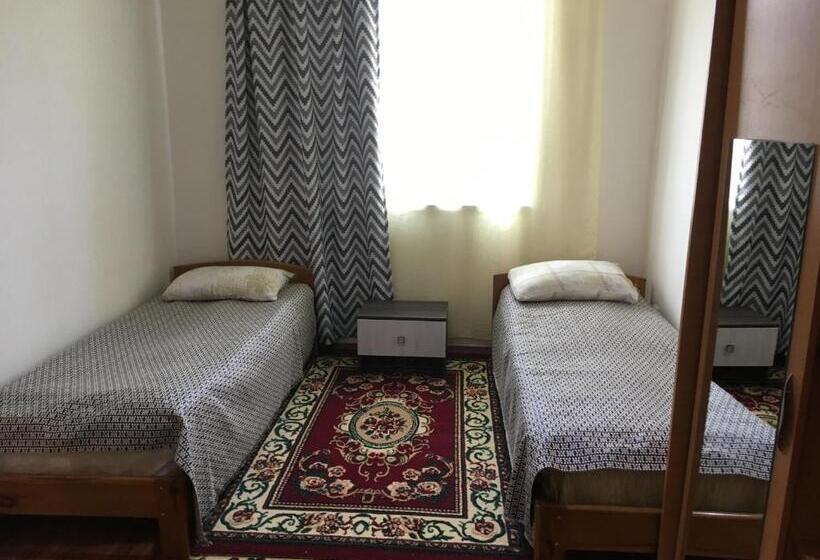 تختخواب و صبحانه гостевой дом крылья