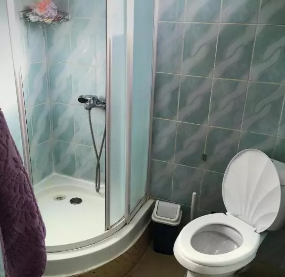 تختخواب و صبحانه гостевой дом крылья