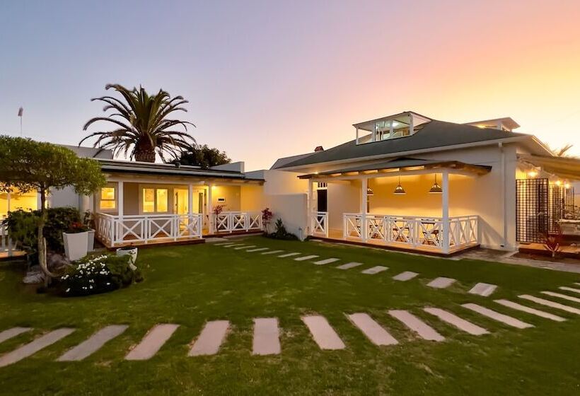 تختخواب و صبحانه Brigadoon Boutique Guesthouse