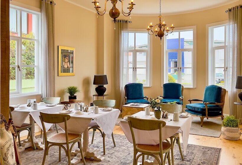 تختخواب و صبحانه Brigadoon Boutique Guesthouse