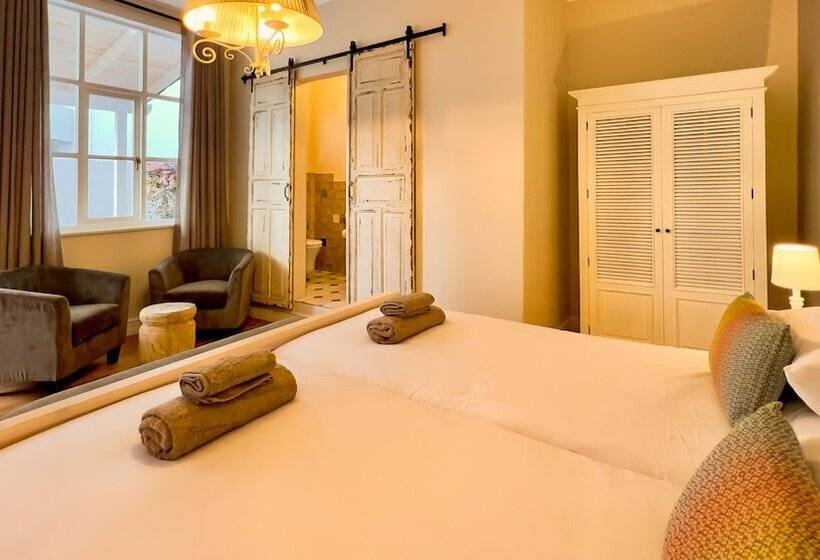 تختخواب و صبحانه Brigadoon Boutique Guesthouse