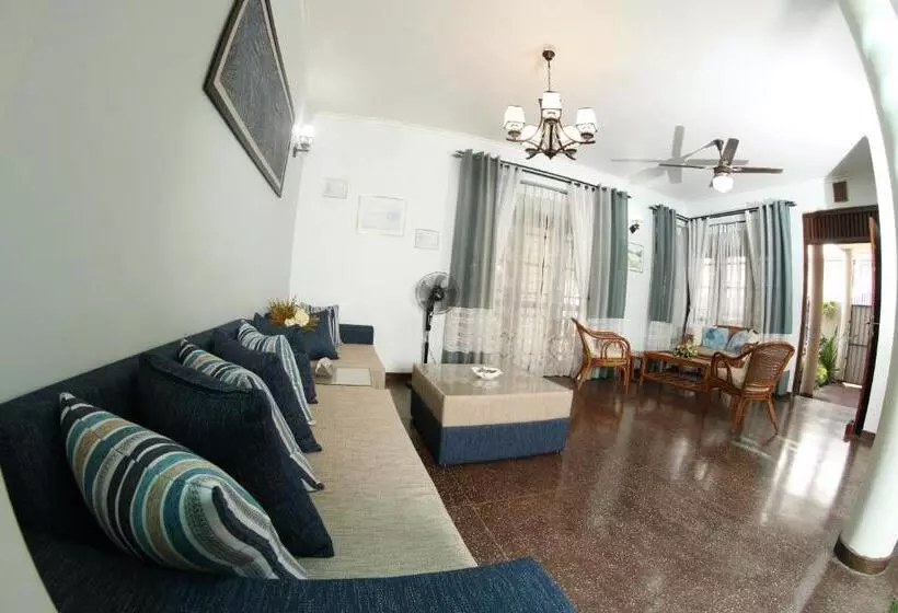 ベッドアンドブレックファースト Oasis Colombo