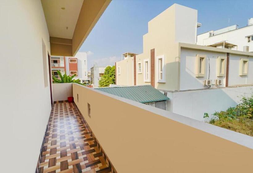 فندق Varun Residency