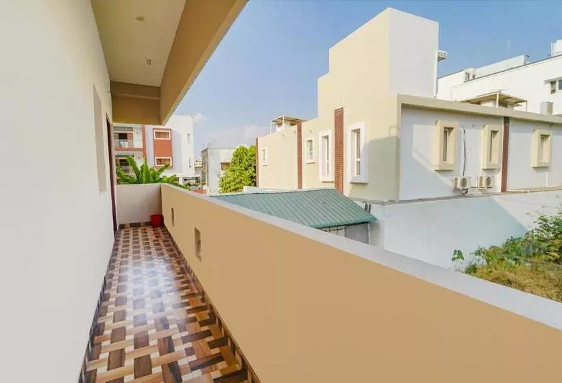 ホテル Varun Residency