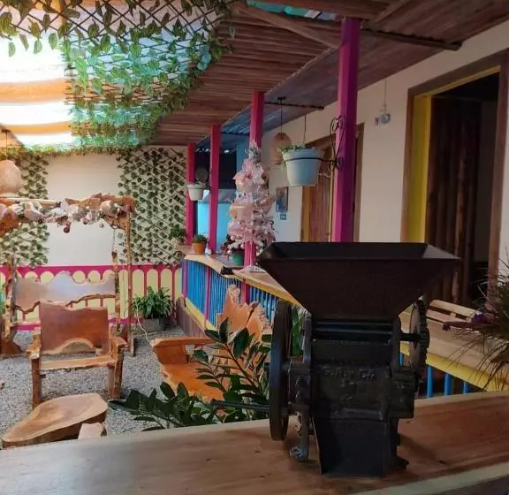 ペンション Hostal Casa Madrigal