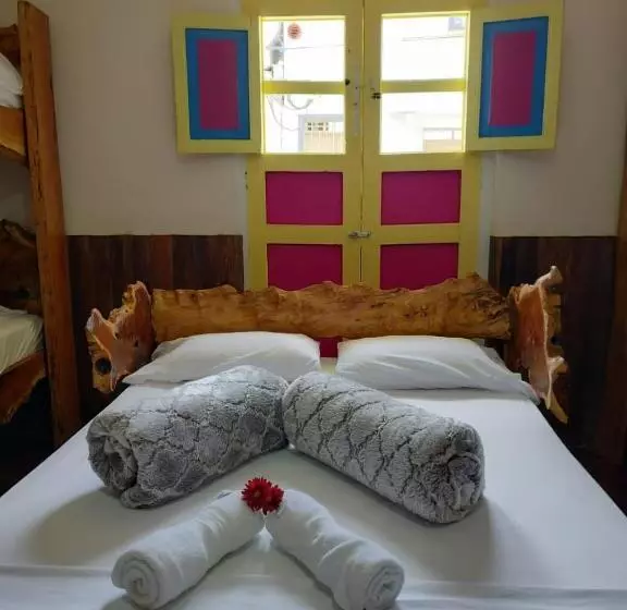 ペンション Hostal Casa Madrigal