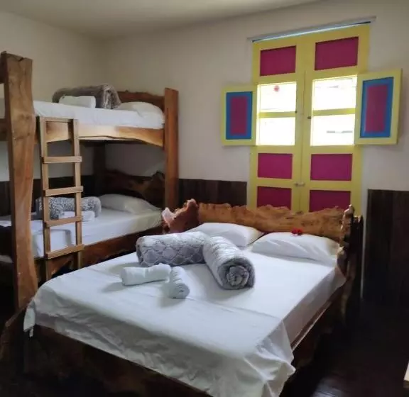 ペンション Hostal Casa Madrigal