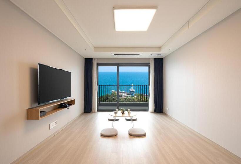 Sokcho I Park Suite Hotel & Residence