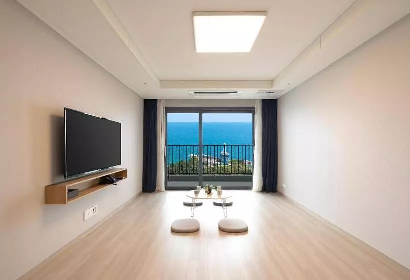 Sokcho I Park Suite Hotel & Residence
