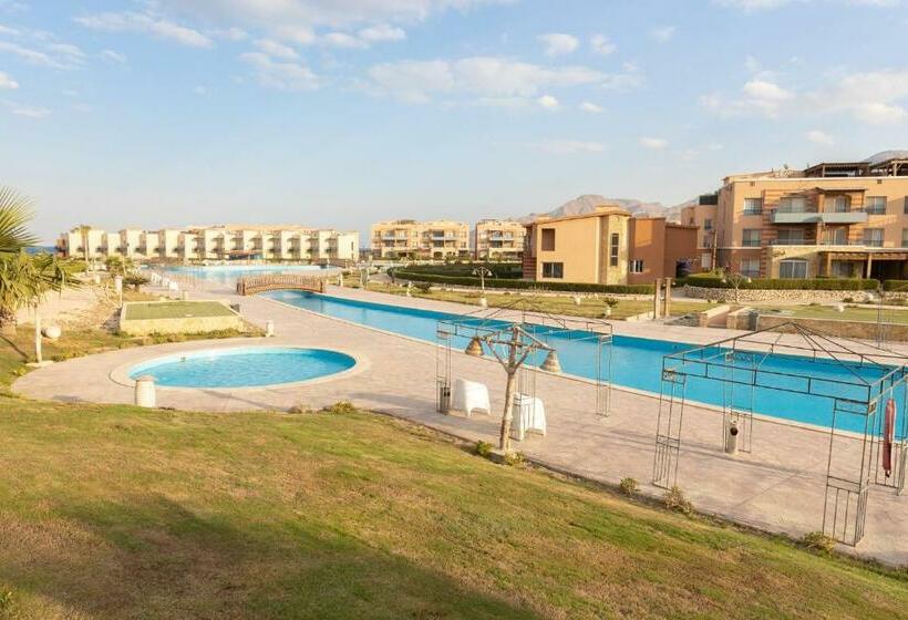 شاليه 3 غرف قريه بلومار الدوم عاءلات