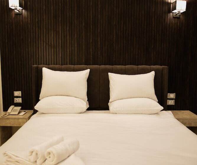 هاستل Tourist Palace