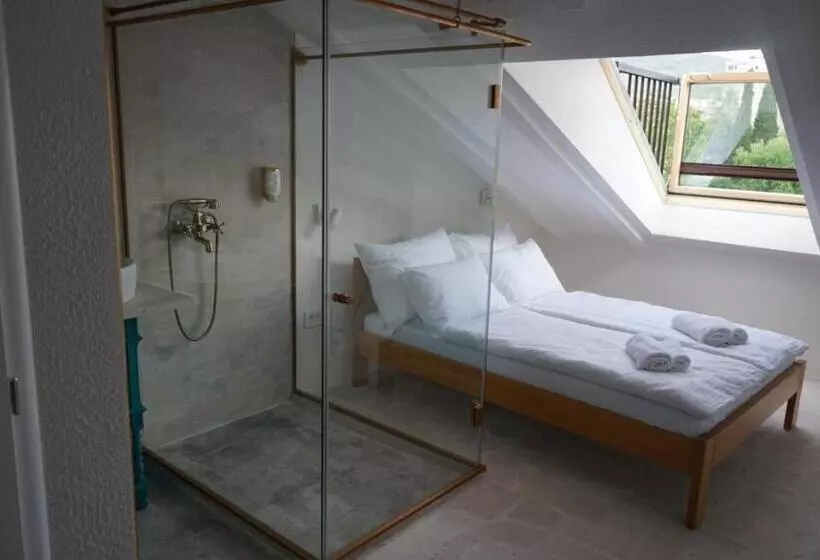 هتل Restoran Humsko