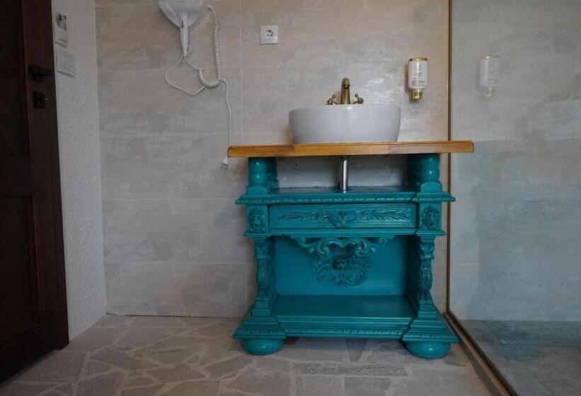 هتل Restoran Humsko