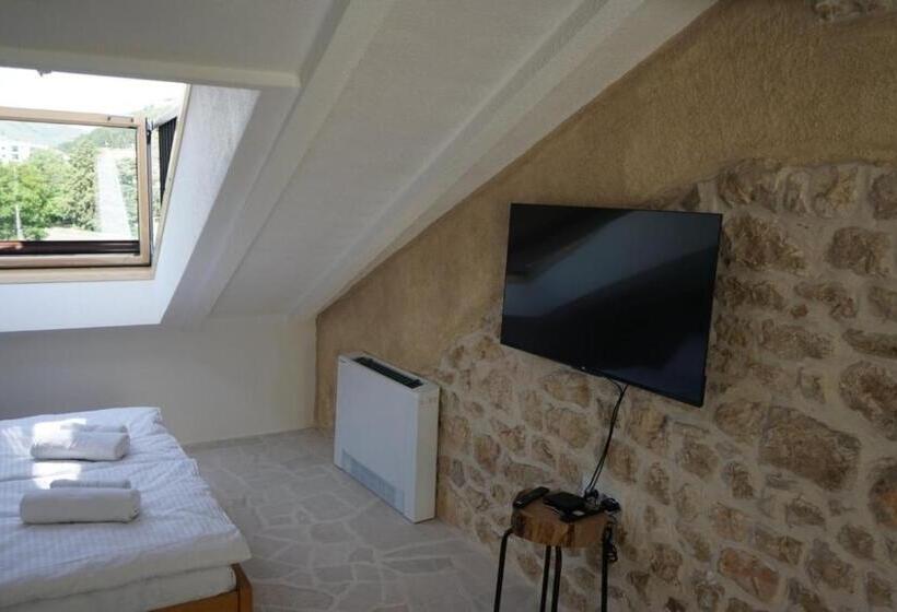 هتل Restoran Humsko