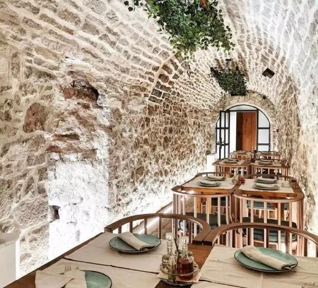 هتل Restoran Humsko