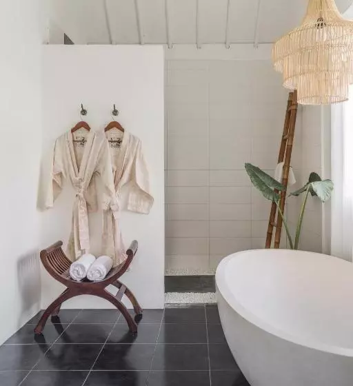 リゾートホテル The White Villas Ubud