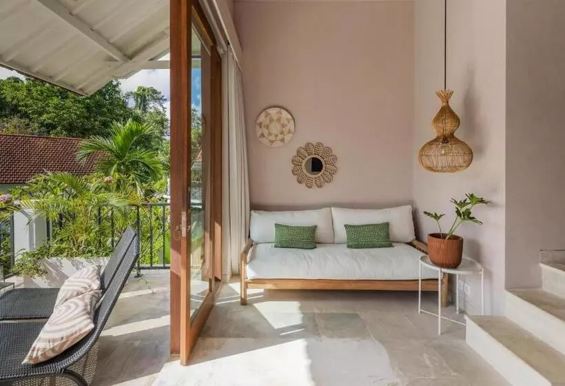 リゾートホテル The White Villas Ubud