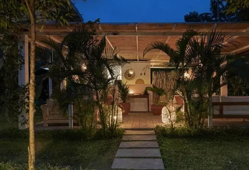 リゾートホテル The White Villas Ubud