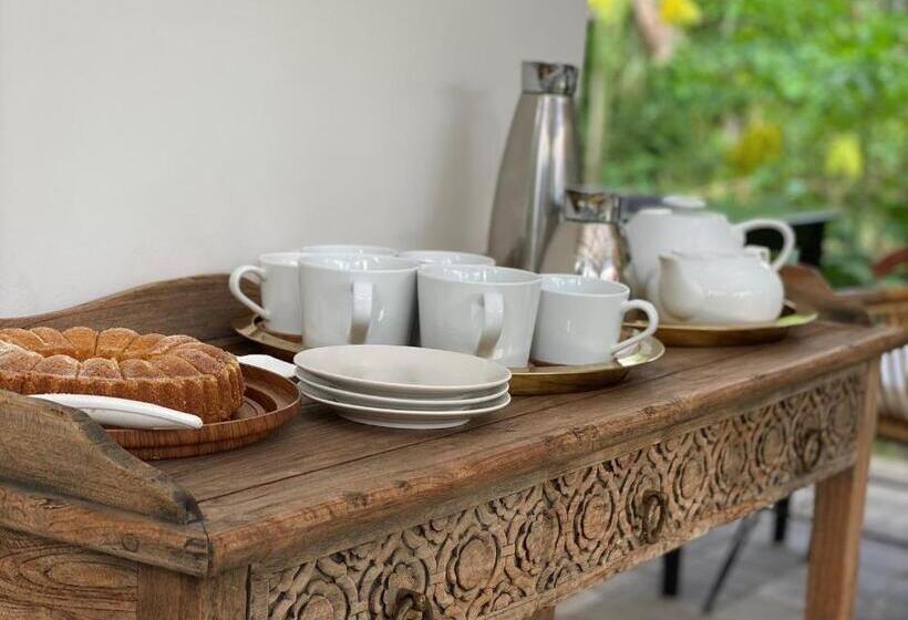 Курорт The White Villas Ubud