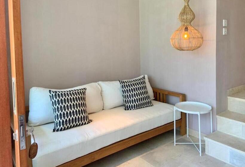 Курорт The White Villas Ubud