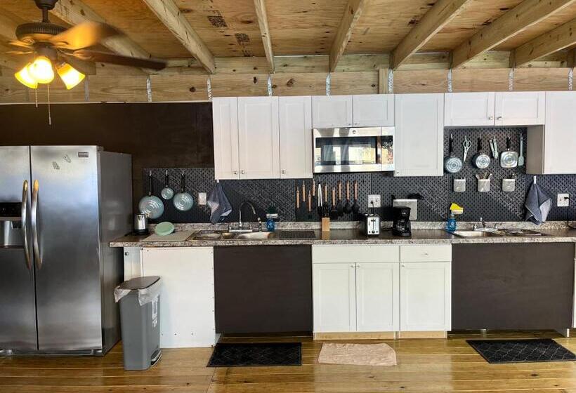 הוסטל Blue Little Havana