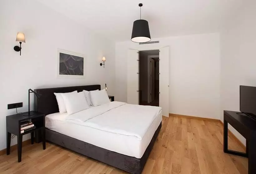 Ando Living   Taksim Gumussuyu Townhouse