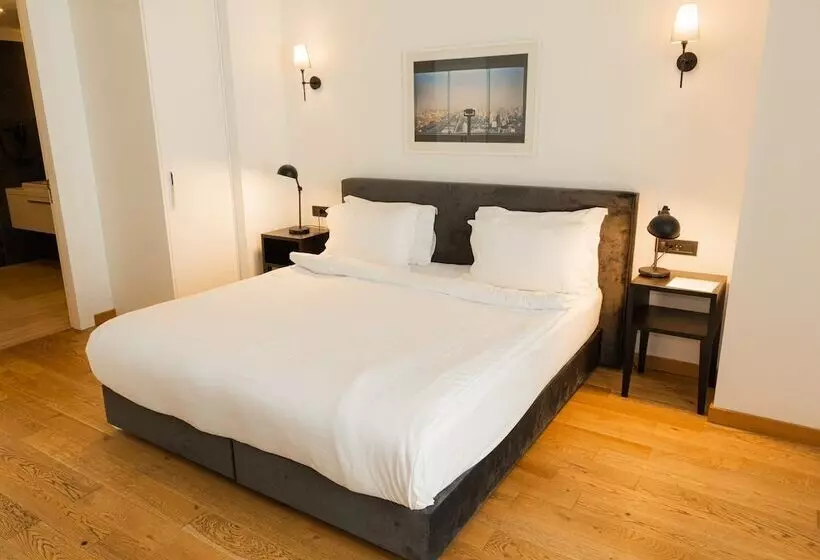 Ando Living   Taksim Gumussuyu Townhouse