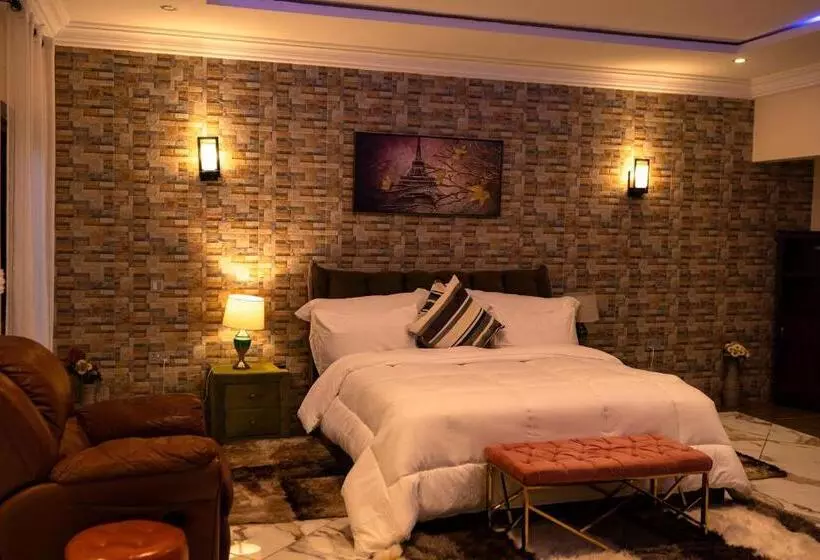 ホテル Brynx Haven   Adenta, Accra