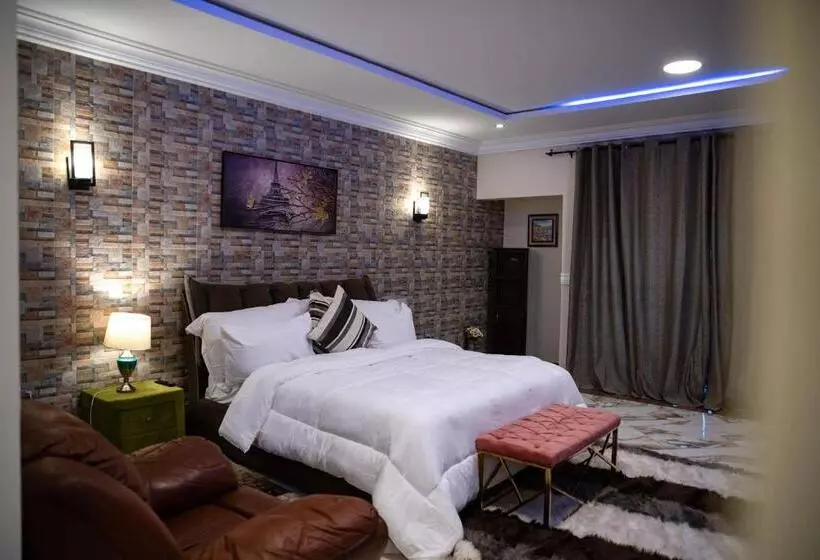 ホテル Brynx Haven   Adenta, Accra