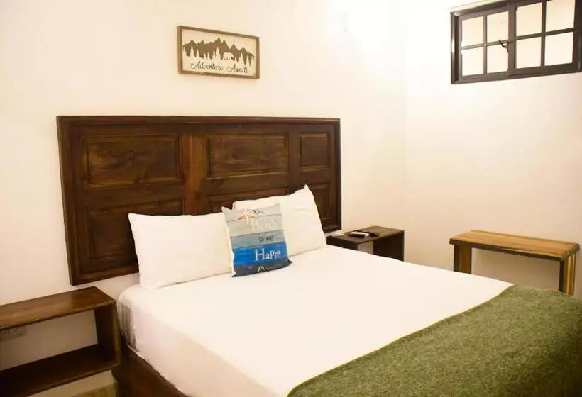 هتل Hostal Marina Samana