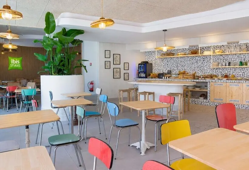 هتل Ibis Styles Salon De Provence