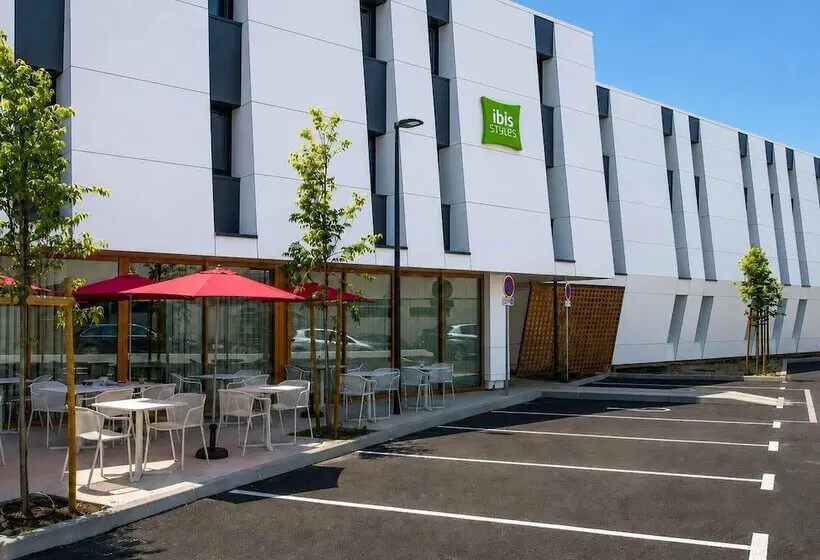 هتل Ibis Styles Salon De Provence