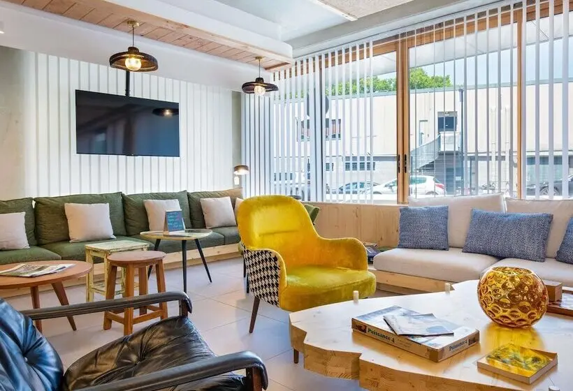 هتل Ibis Styles Salon De Provence