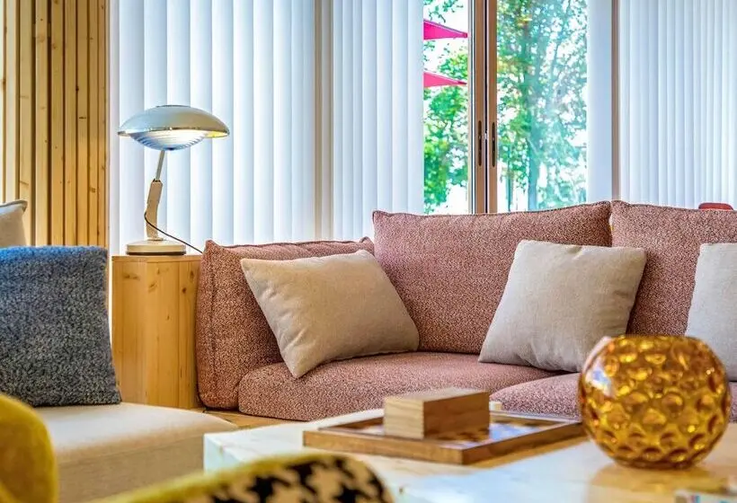 هتل Ibis Styles Salon De Provence