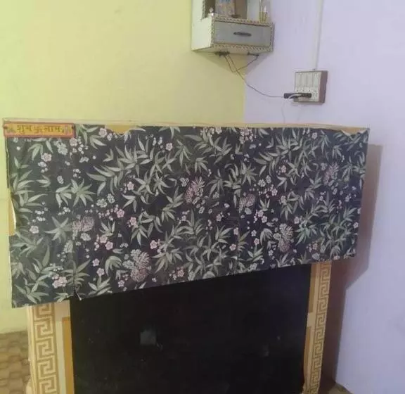 ホテル Oyo 81194 Aradhya Residency