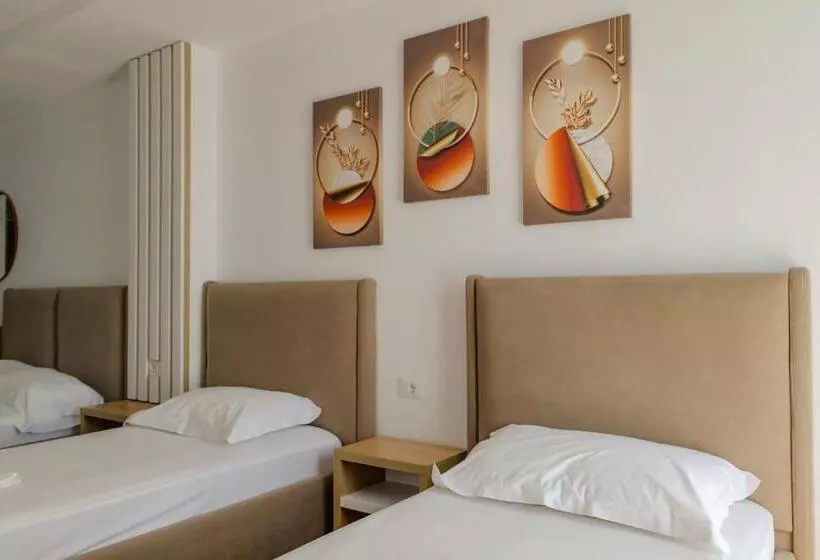 Hotel Summer