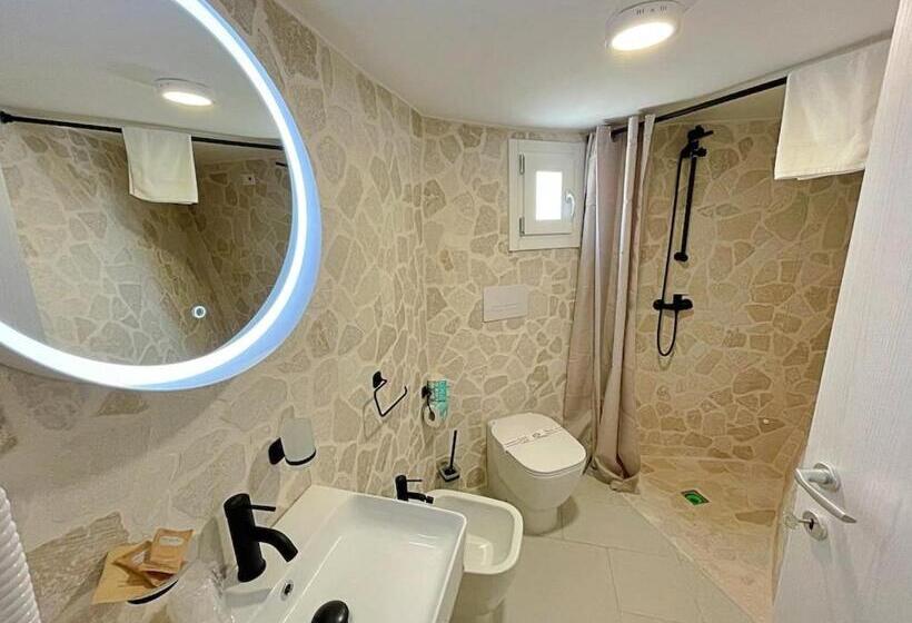 Grotta Saracena Resort