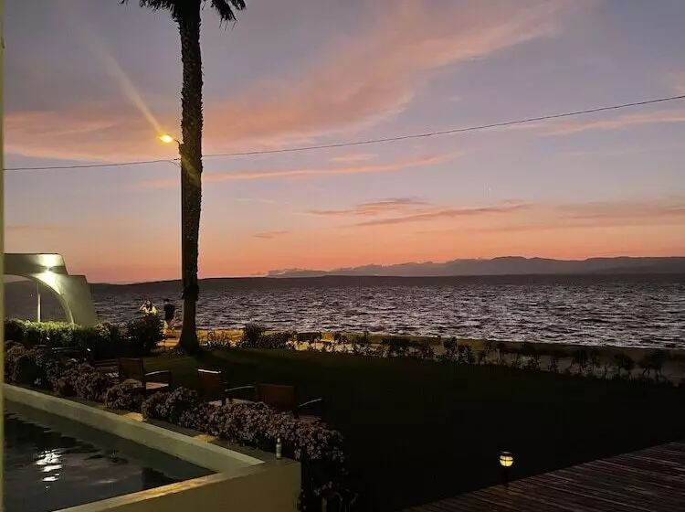هتل Atoq Paracas Reserva