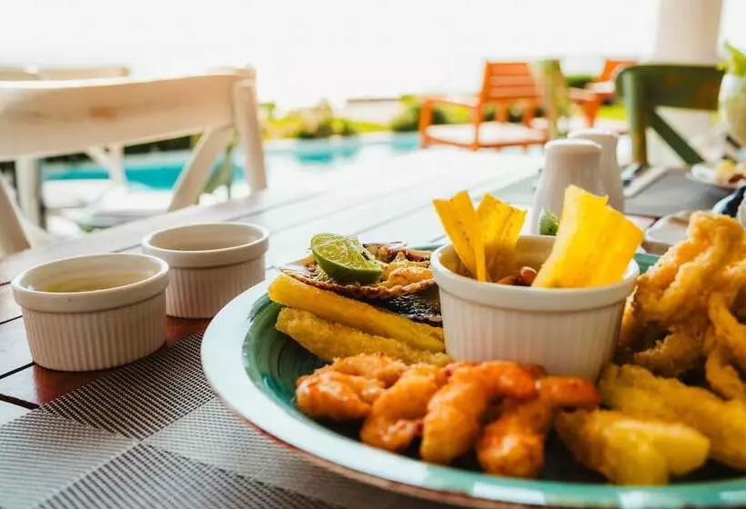 هتل Atoq Paracas Reserva