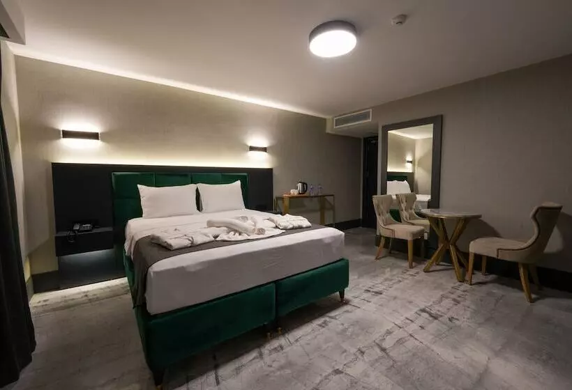 ホテル Kurucesme Business