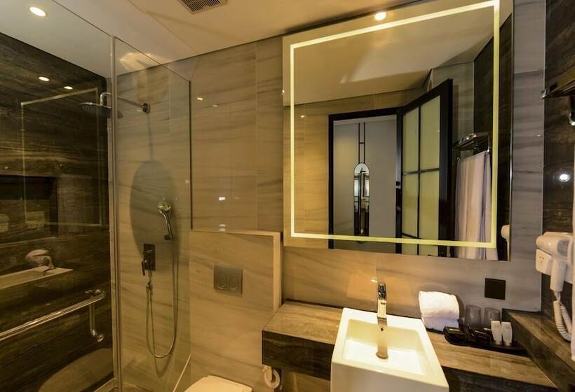 Nata Azana Hotel Solo