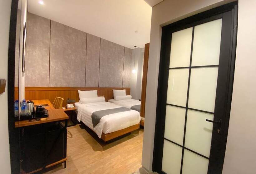 Nata Azana Hotel Solo