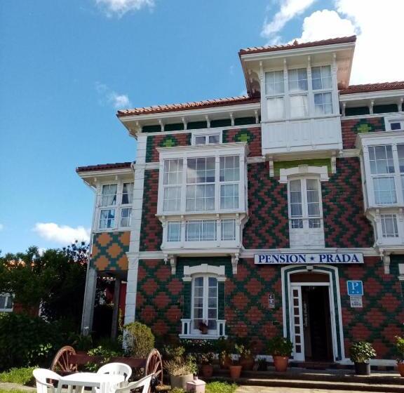 پانسیون Alojamientos Prada